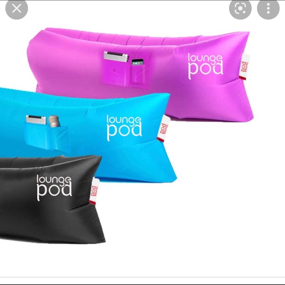 Lounge Pod in orange